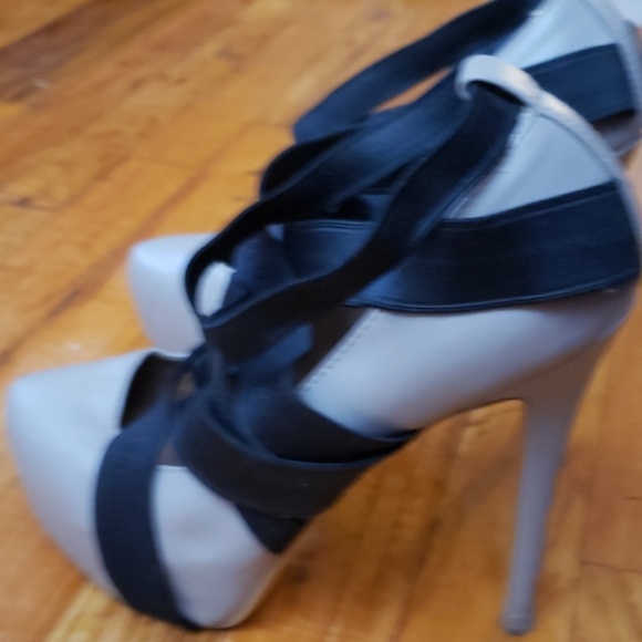 Victoria Secret heels - Picture 3 of 3